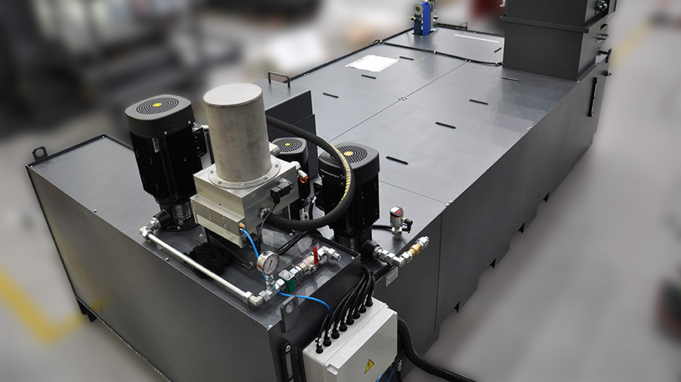 Cooling of Tools with Sleeve Filtration - Machine image