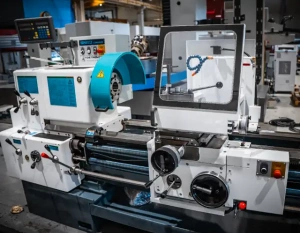 Completely re-manufactured lathe TOS SN 63/3000 Classic - Available immediately!